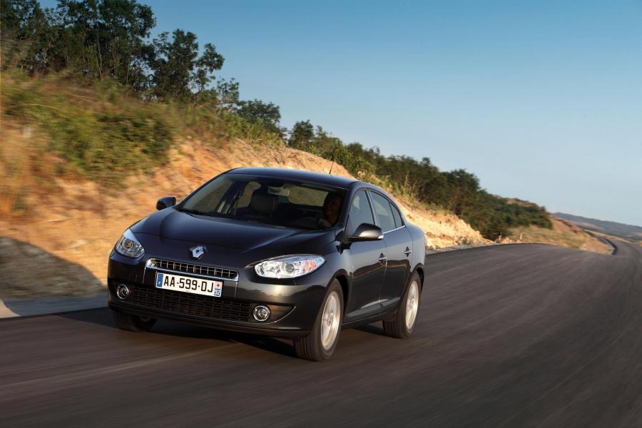  Renault Fluence 2010 года  (фото 95 из 146)